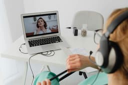 Open Colleges School of Health: Online Nursing Options for International Students
